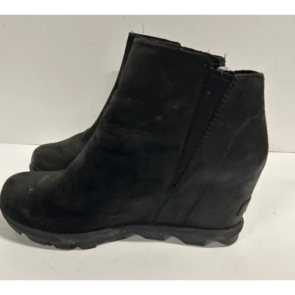 Women's SOREL Chelsea Wedge Water Proof Boots Ladies Sz 9‎ M